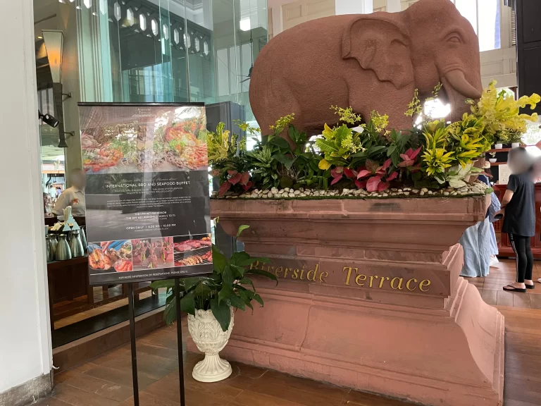 朝食会場「ザ・マーケット」前