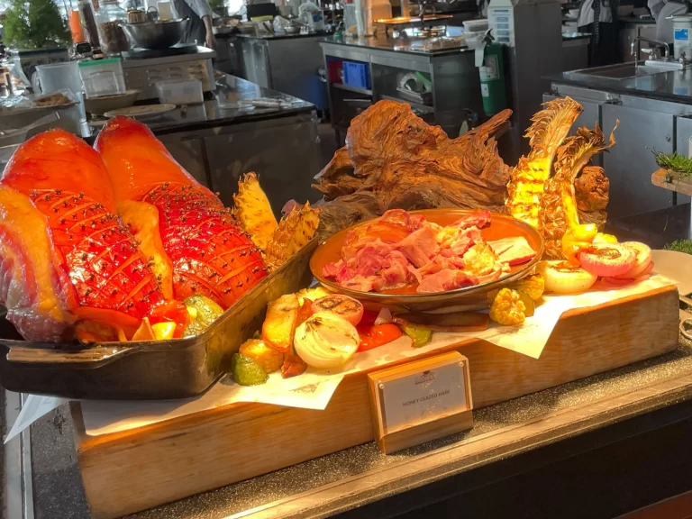 朝食(ハニーグレイズドハム)