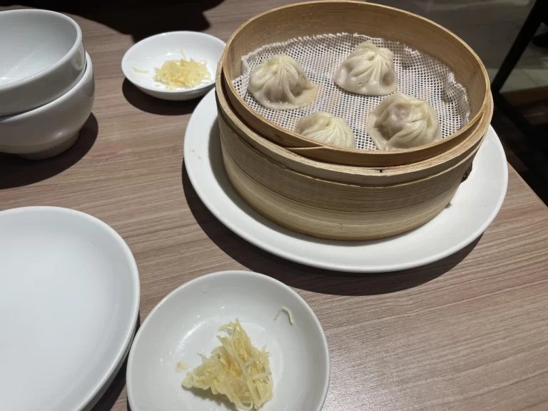 セットの小籠包