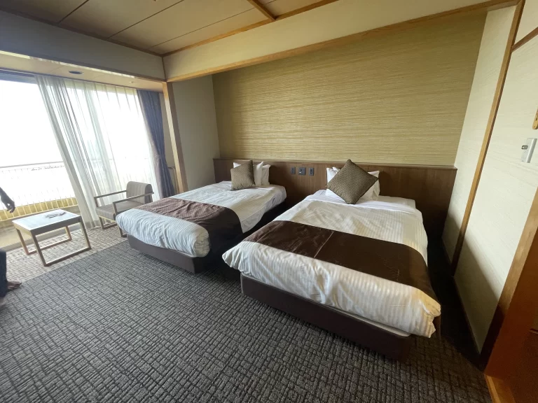 客室　ベッド