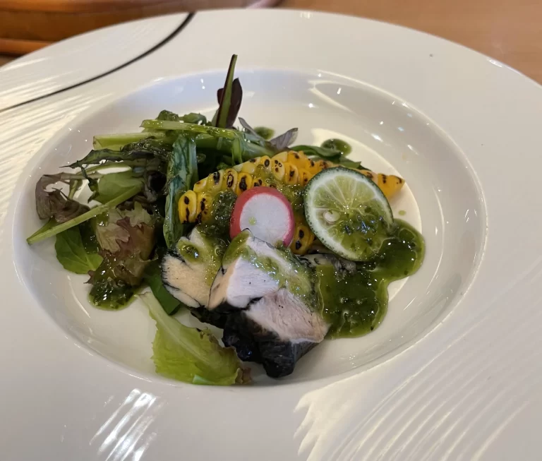 錦爽（きんそう）地鶏炭火焼きサラダ仕立て