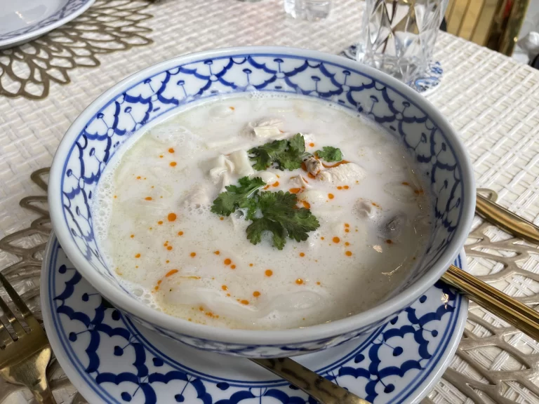 チキントムカーヌードル