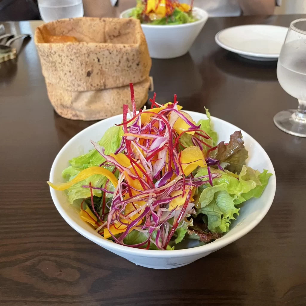 トラットリアジッリ　ランチ　サラダ