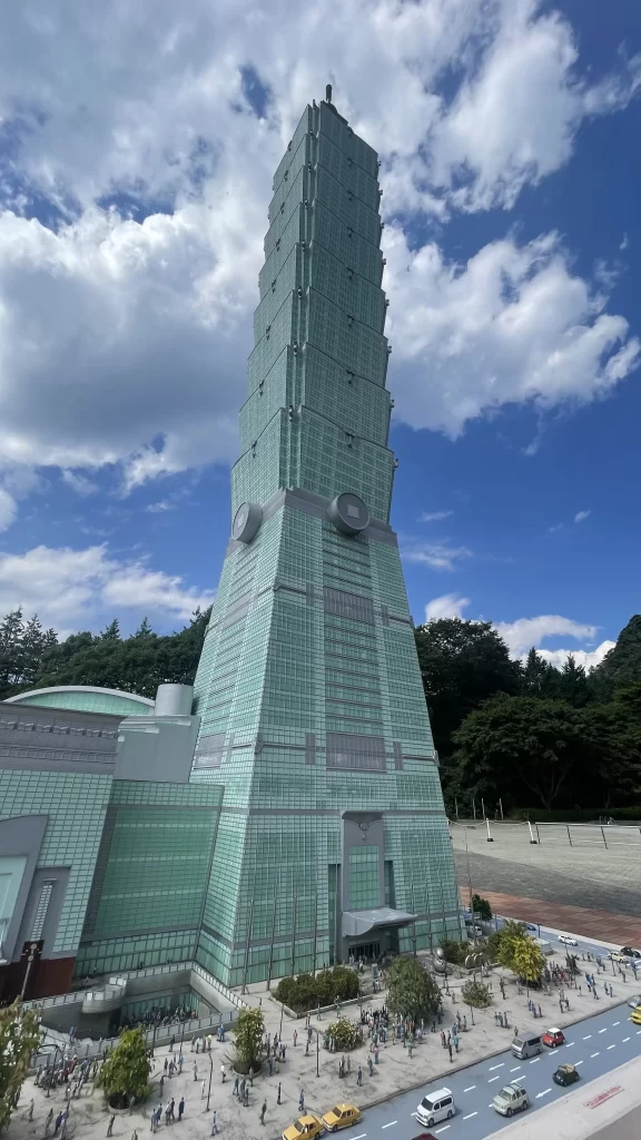 東武ワールドスクウェアの台北101