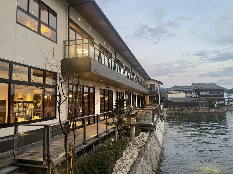 海側から見た外観