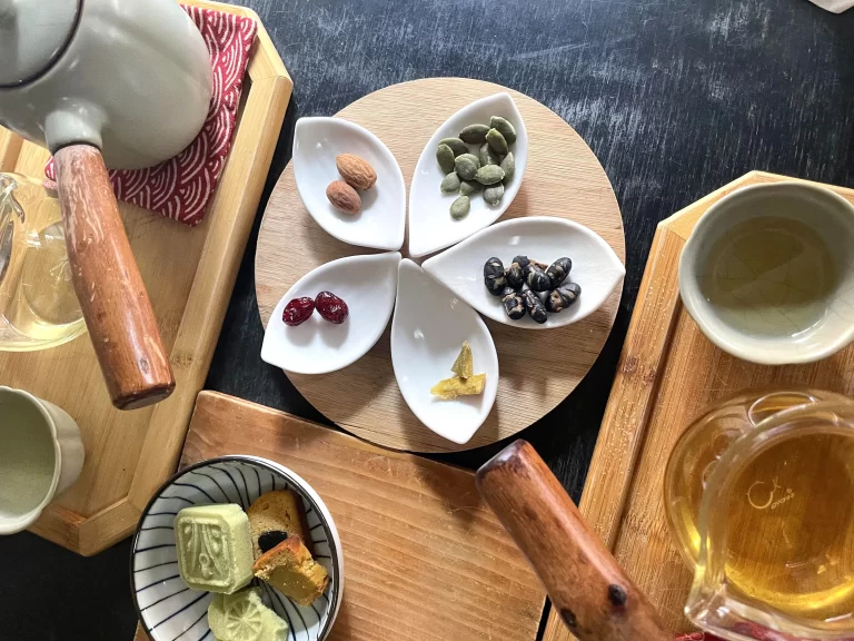 お茶とお茶菓子