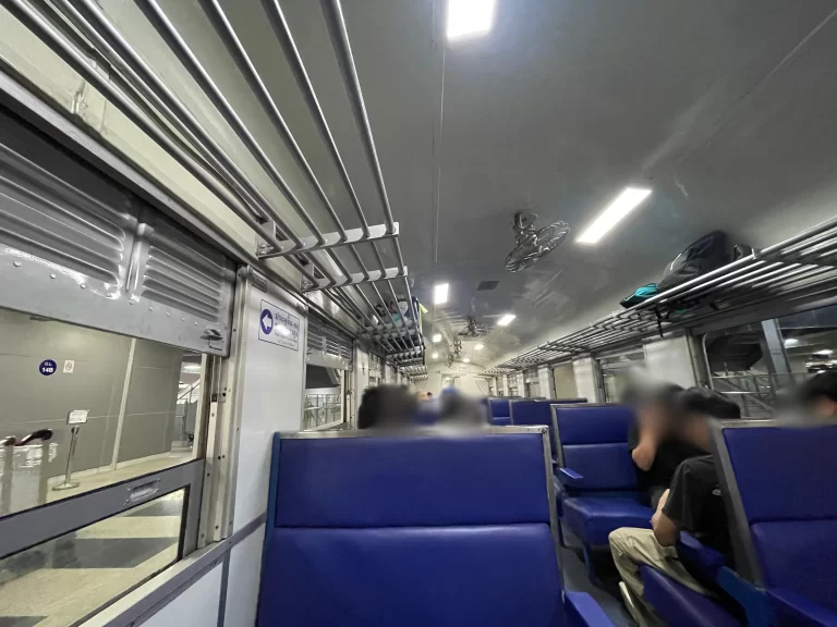 車両内の扇風機