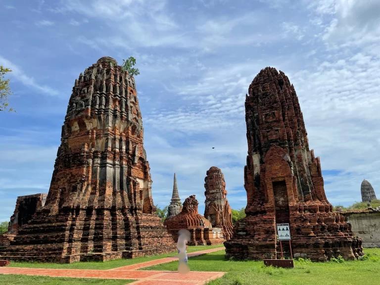 ワット･プラ･マハタートの綺麗な仏塔