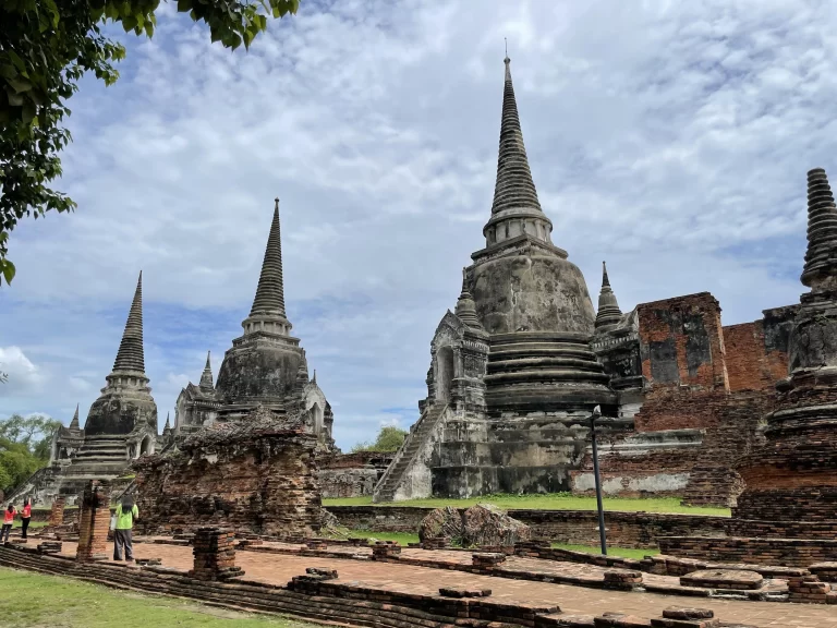 ワット･プラシーサンペット ３基の仏塔