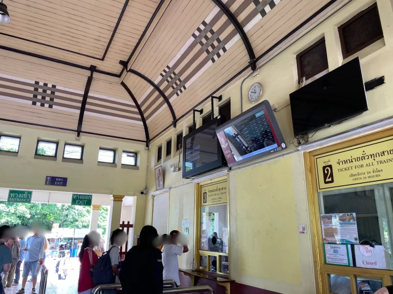 アユタヤ駅チケット売り場１