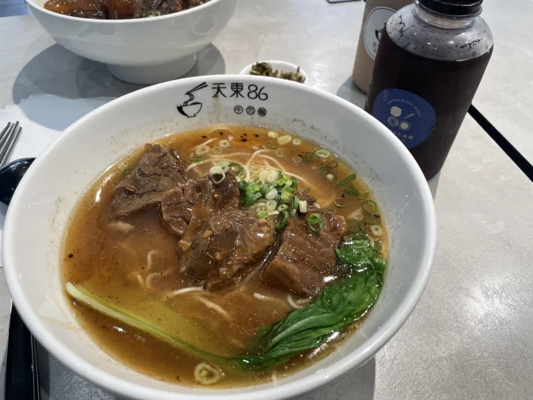 招牌牛肉麺