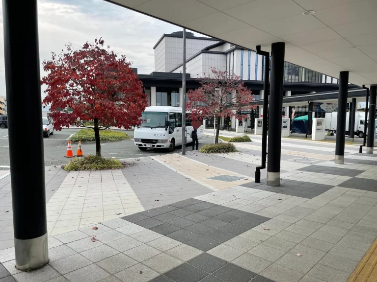 無料送迎バス 待合場所