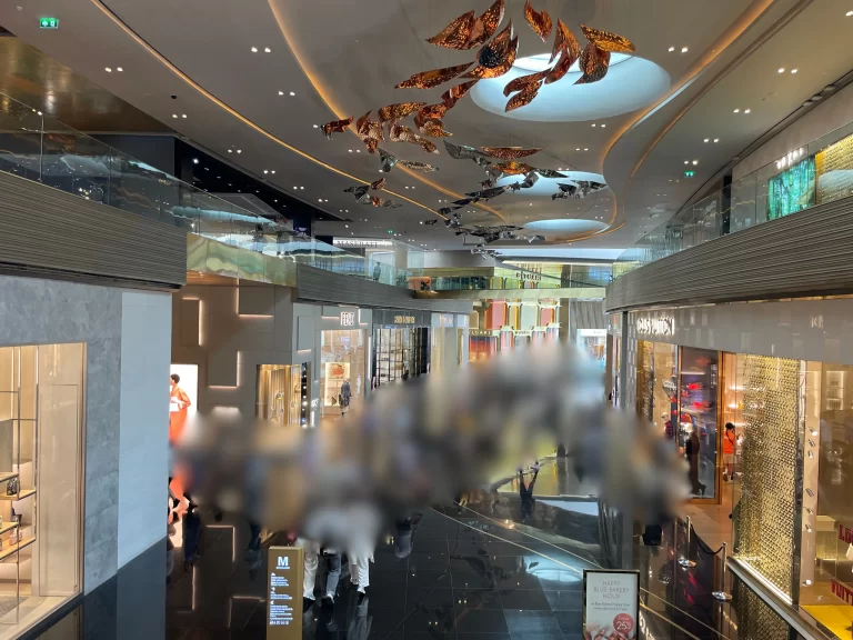 ICONSIAM１階天井の装飾