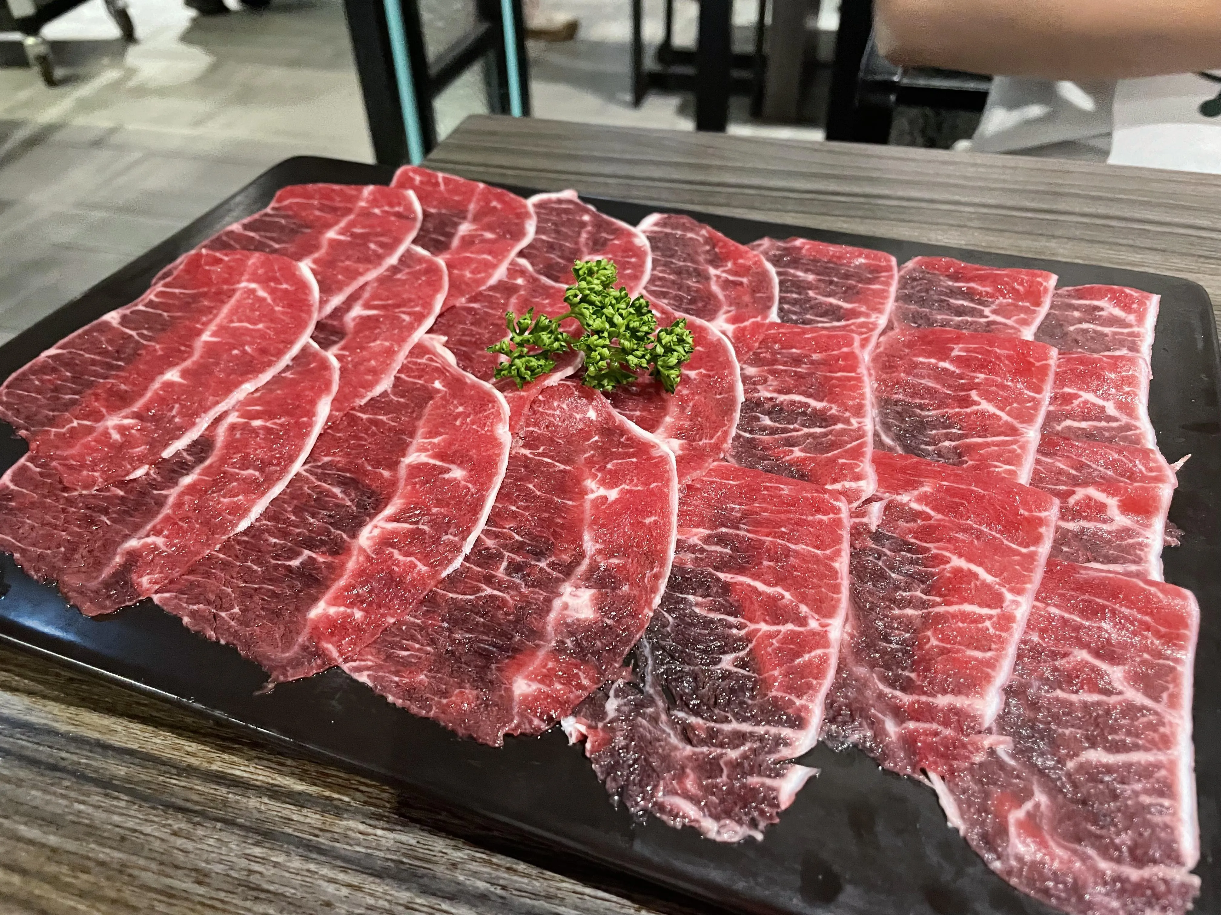 特選牛ミスジ肉